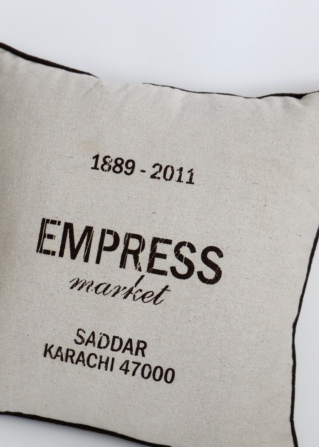 Empress Market - Cushion