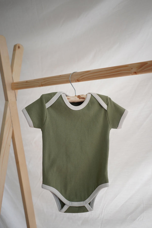 romper (0 - 3 months)