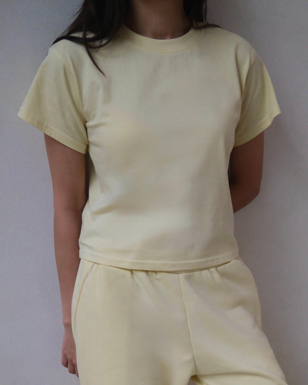 butter yellow cropped tee